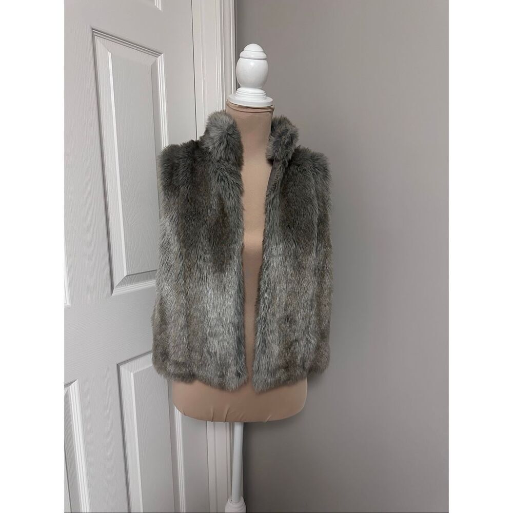 Elle faux fur vest